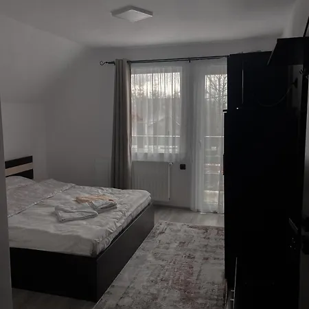 Casuta Cu Dumbrava * Törcsvár